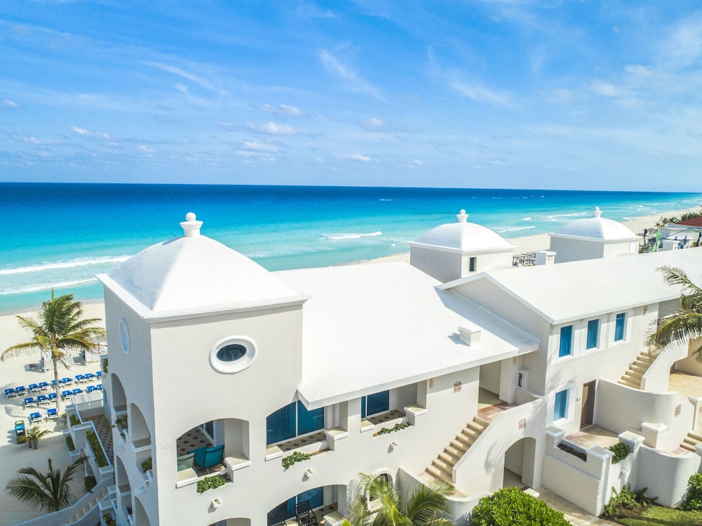 Sunscape Cancun All-Inclusive Resort & Spa by Hyatt — Hotel building in Cancun, Quintana Roo