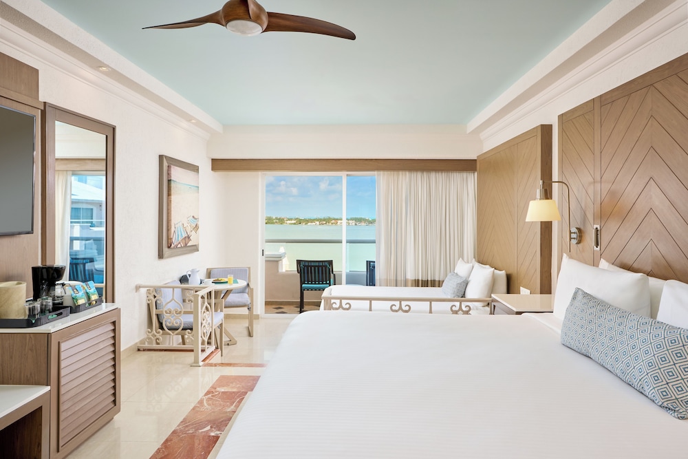 Sunscape Cancun All-Inclusive Resort & Spa by Hyatt — Hotel rooms in Cancun, Quintana Roo