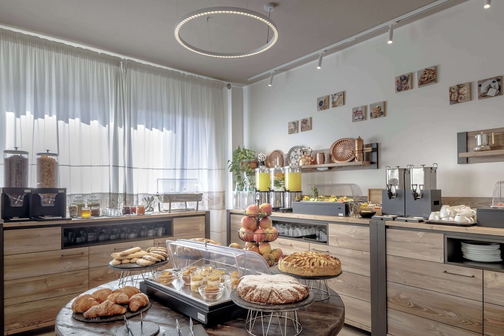 Best Western Hotel Residence Italia — Restaurant & bars in Quartu Sant'Elena, Sardinia