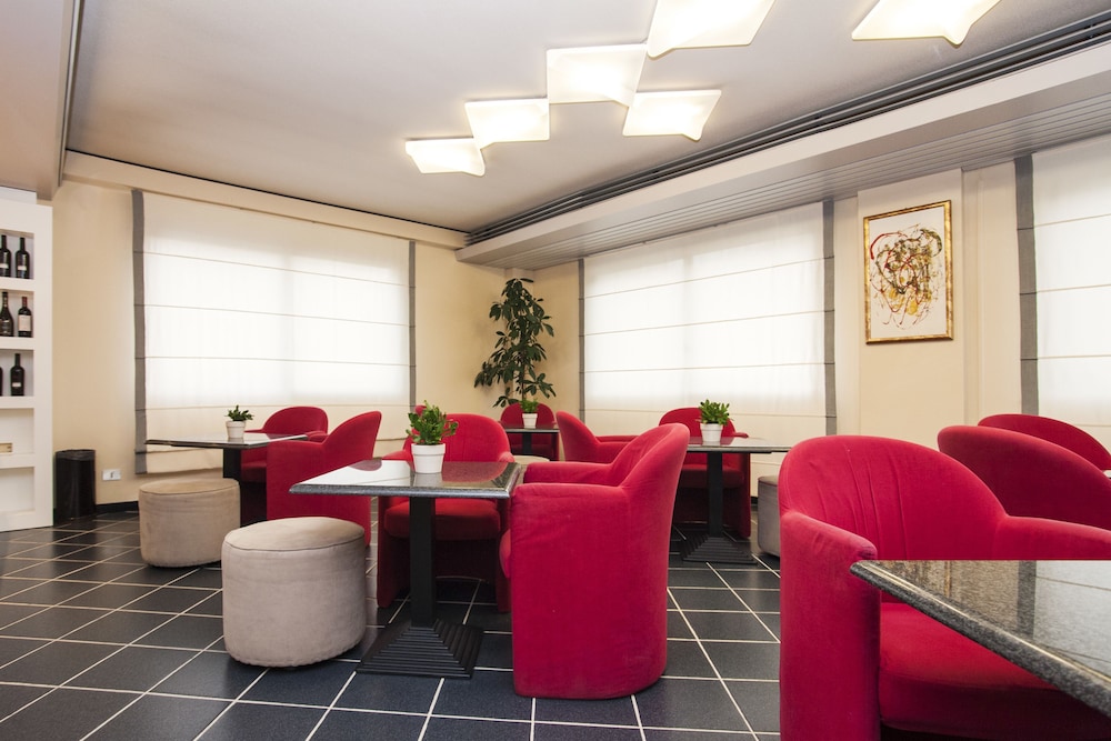 Best Western Hotel Residence Italia — Restaurant & bars in Quartu Sant'Elena, Sardinia