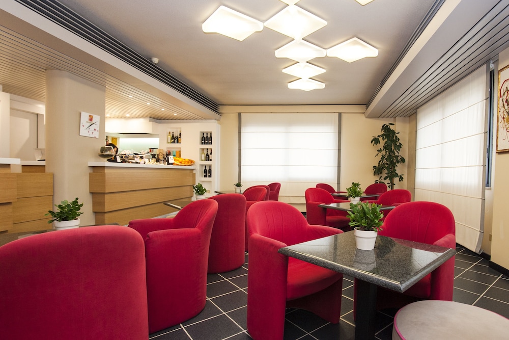 Best Western Hotel Residence Italia — Restaurant & bars in Quartu Sant'Elena, Sardinia