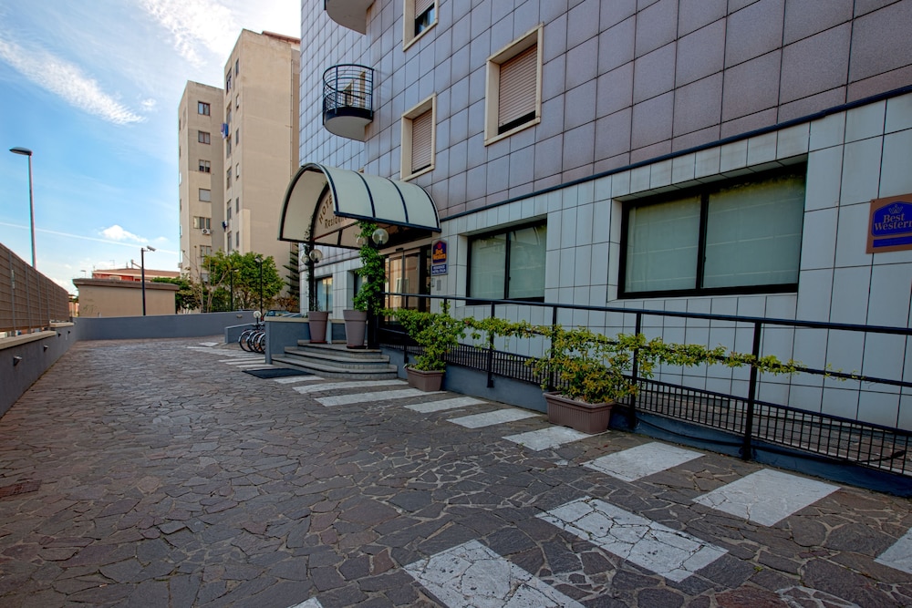 Best Western Hotel Residence Italia — Hotel building in Quartu Sant'Elena, Sardinia