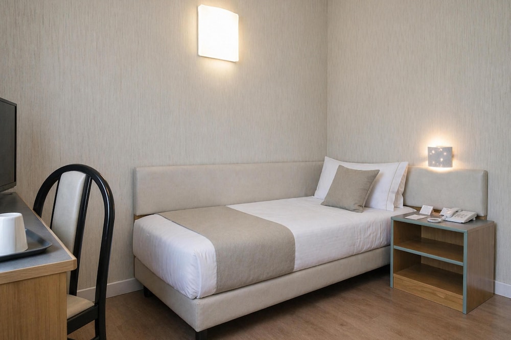 Best Western Hotel Residence Italia — Hotel rooms in Quartu Sant'Elena, Sardinia