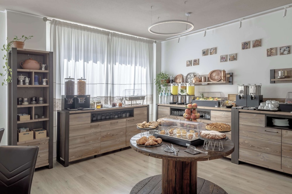 Best Western Hotel Residence Italia — Restaurant & bars in Quartu Sant'Elena, Sardinia