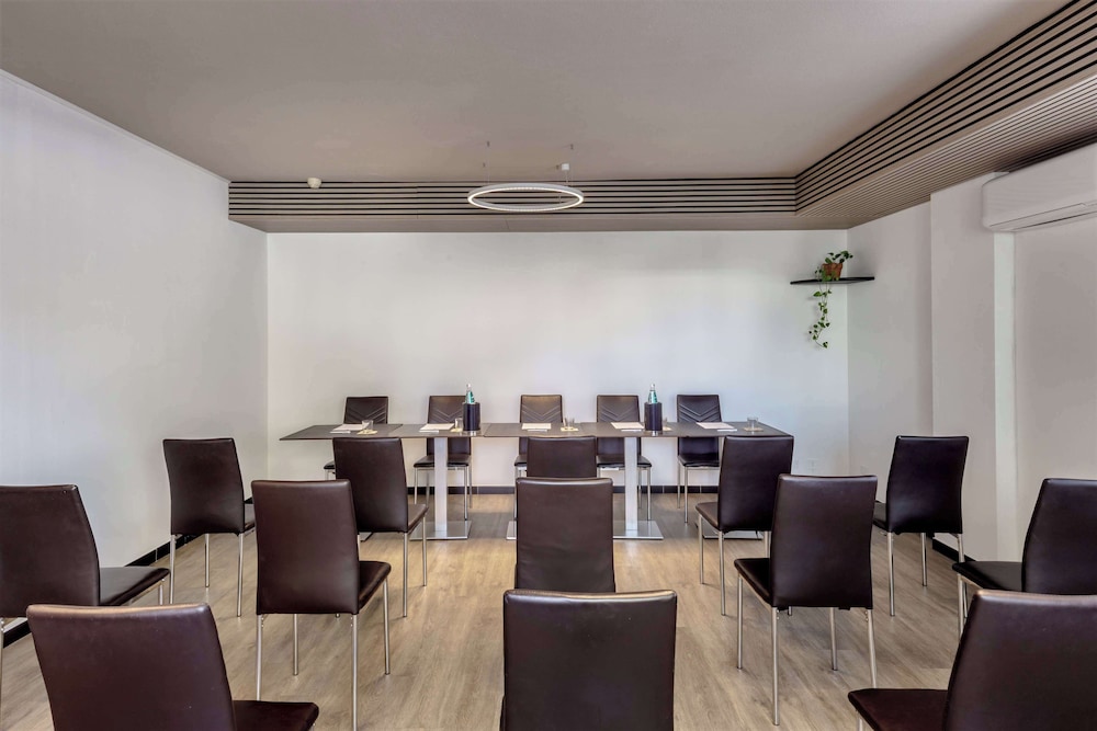 Best Western Hotel Residence Italia — Hotel building in Quartu Sant'Elena, Sardinia