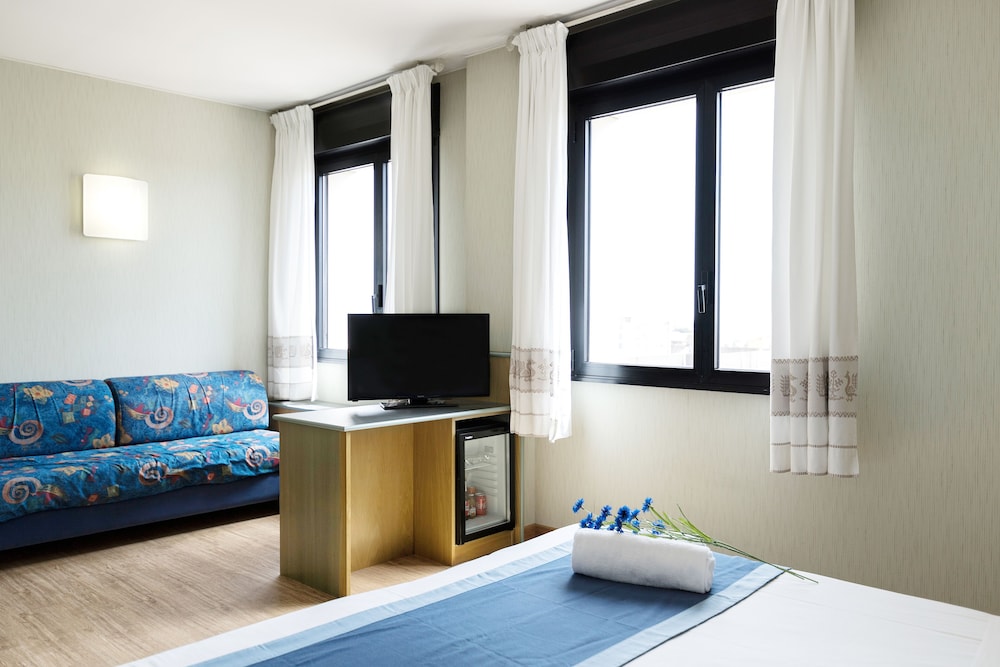 Best Western Hotel Residence Italia — Hotel rooms in Quartu Sant'Elena, Sardinia