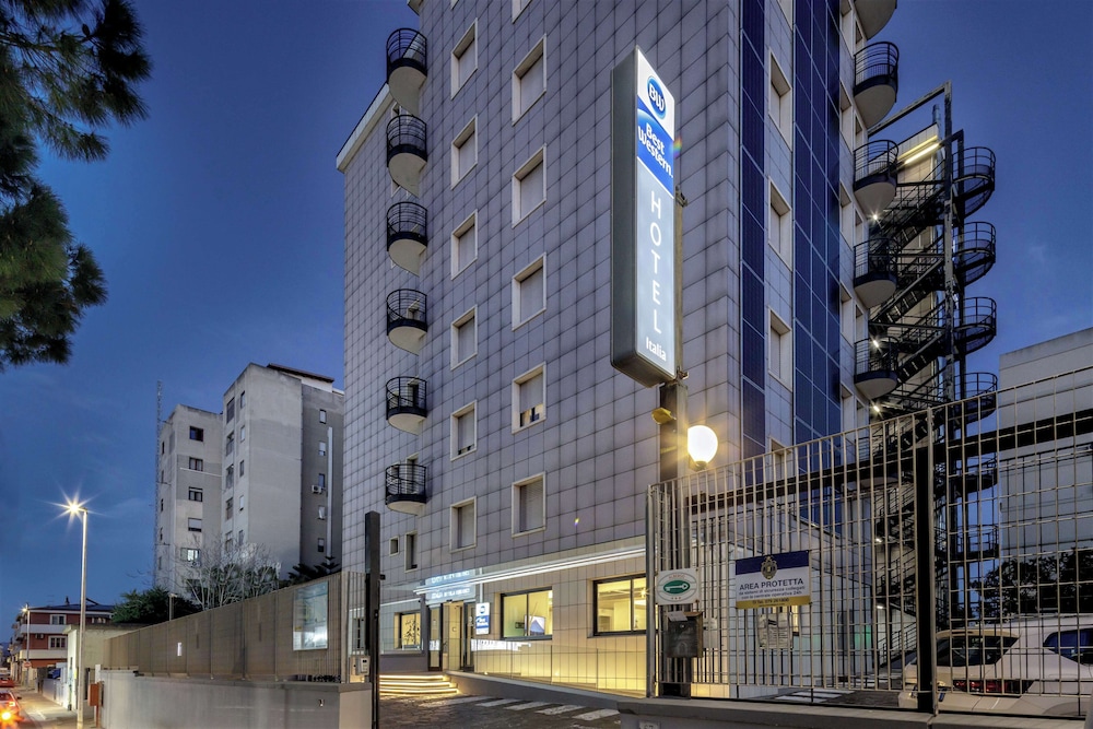 Best Western Hotel Residence Italia — Hotel building in Quartu Sant'Elena, Sardinia