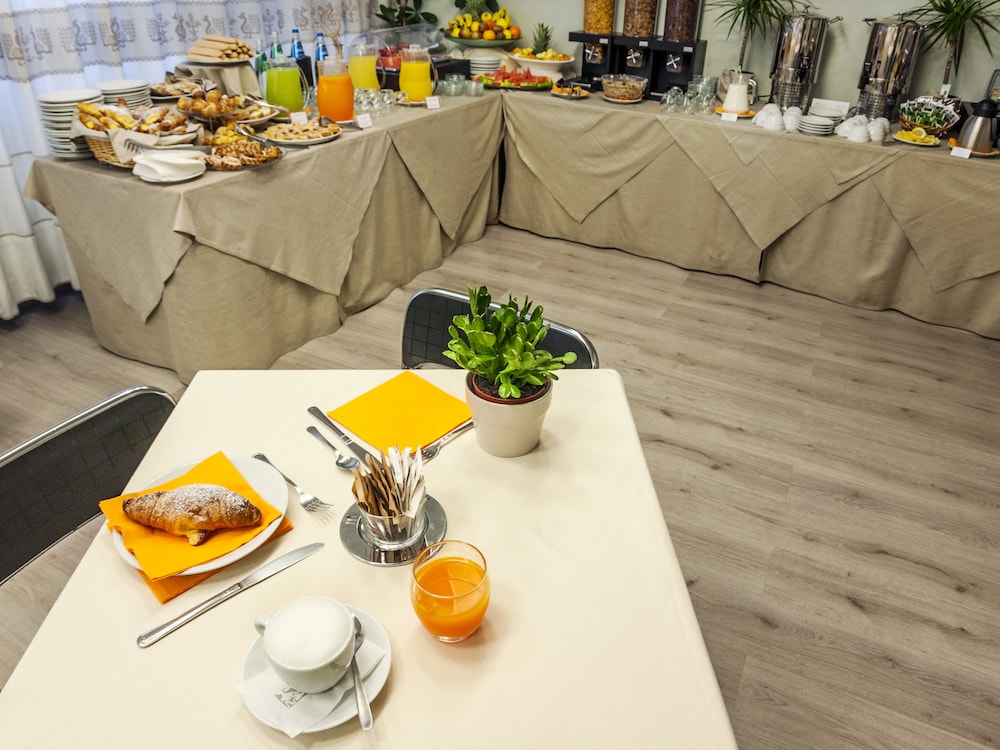 Best Western Hotel Residence Italia — Restaurant & bars in Quartu Sant'Elena, Sardinia