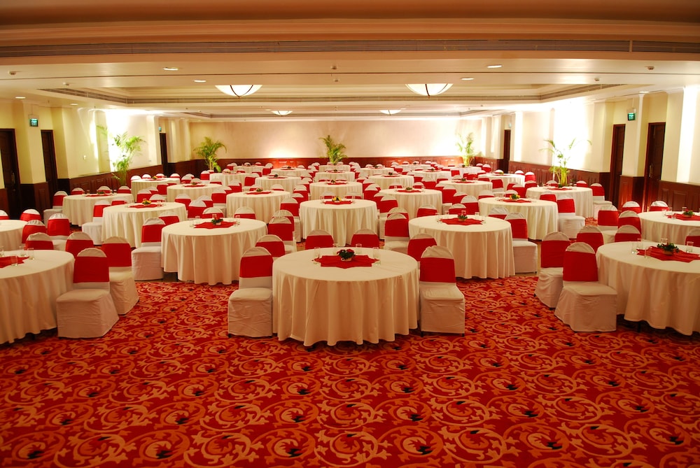 Holiday Inn Resort Goa by IHG — Hotel building in Cavelossim, Goa