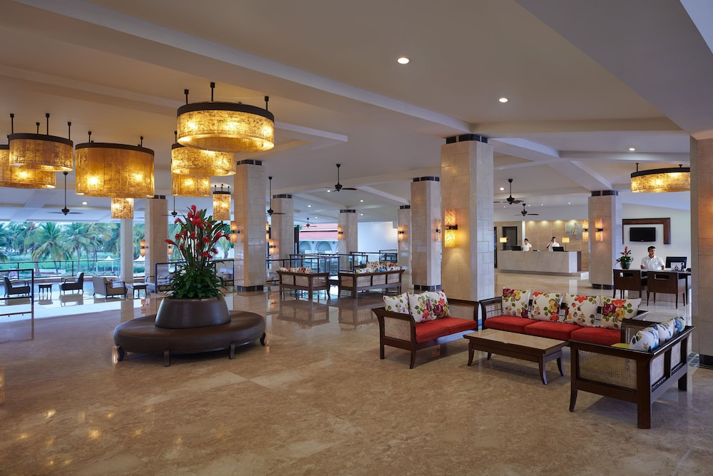 Holiday Inn Resort Goa by IHG — Hotel building in Cavelossim, Goa