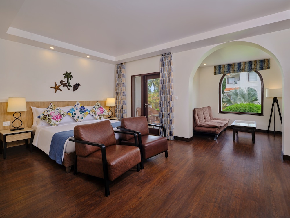 Holiday Inn Resort Goa by IHG — Hotel rooms in Cavelossim, Goa