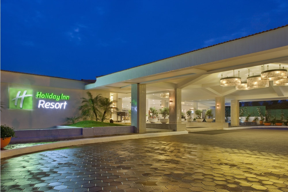 Holiday Inn Resort Goa by IHG — Hotel building in Cavelossim, Goa