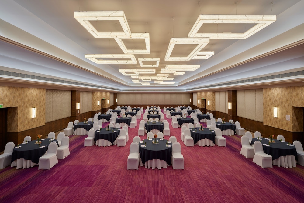 Holiday Inn Resort Goa by IHG — Hotel building in Cavelossim, Goa