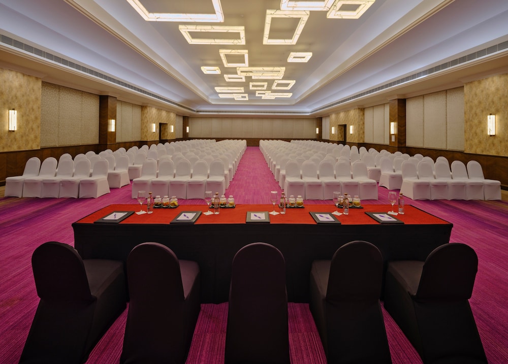 Holiday Inn Resort Goa by IHG — Hotel building in Cavelossim, Goa
