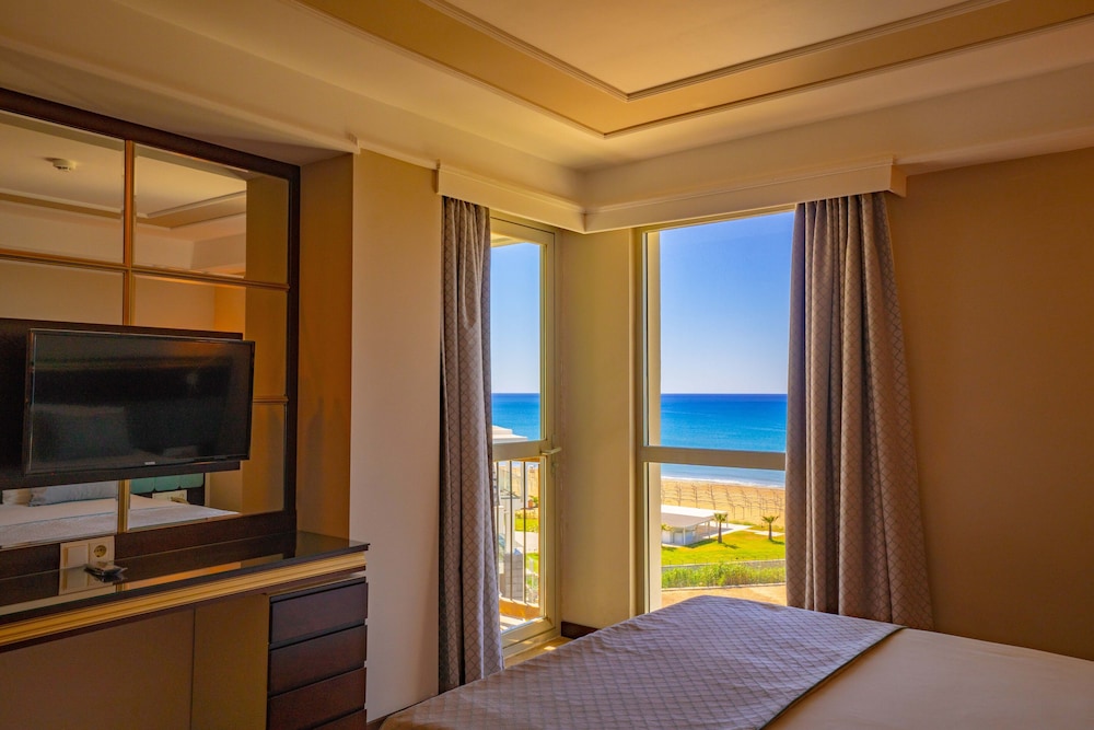 Royal Atlantis Spa & Resort — Hotel rooms in Side