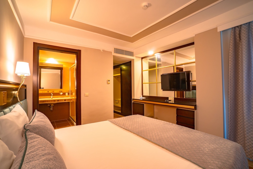 Royal Atlantis Spa & Resort — Hotel rooms in Side