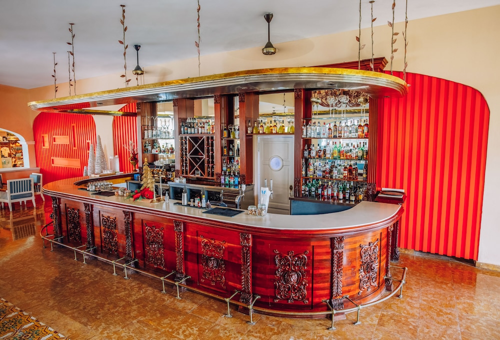 Iberostar Selection Hacienda Dominicus - All Inclusive — Restaurant & bars in Bayahibe, La Altagracia