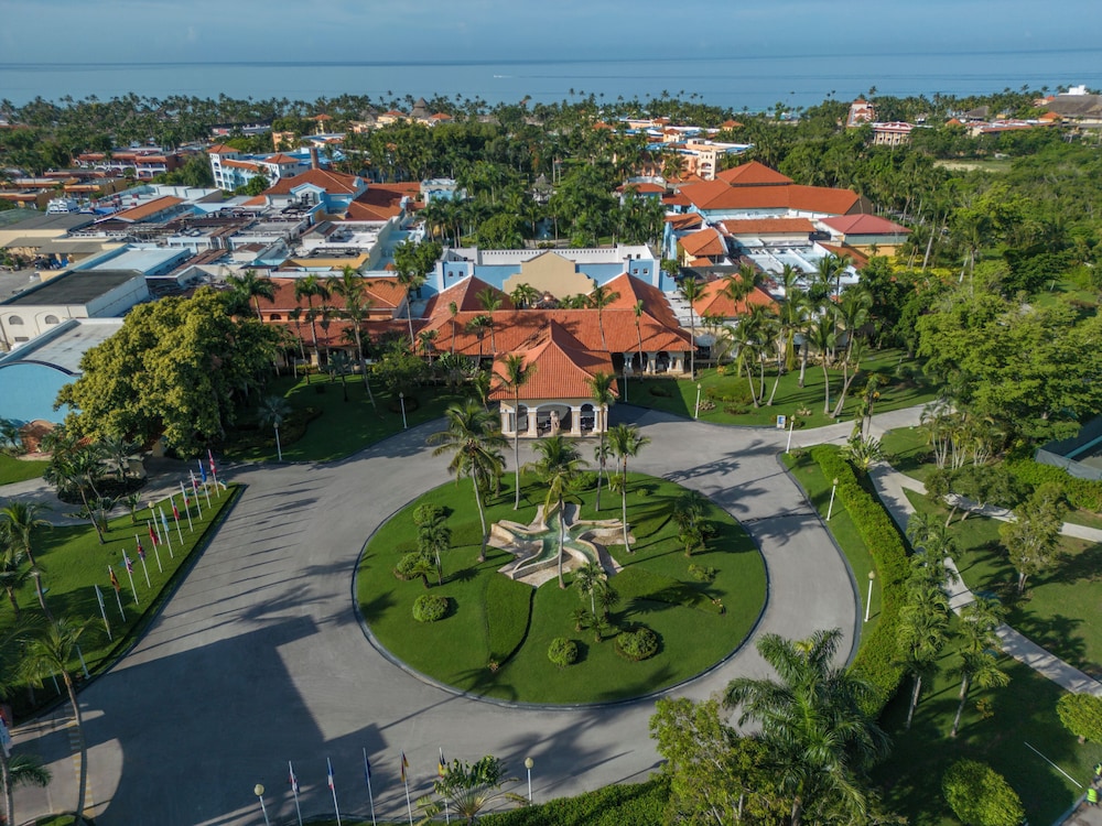 Iberostar Selection Hacienda Dominicus - All Inclusive — Hotel building in Bayahibe, La Altagracia