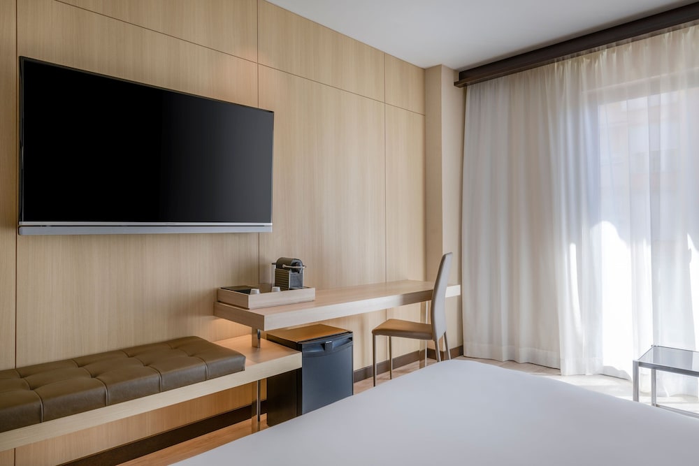 AC Hotel by Marriott Ciutat de Palma — Hotel rooms in Palma de Mallorca, Balearic Islands
