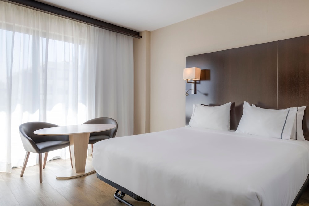 AC Hotel by Marriott Ciutat de Palma — Hotel rooms in Palma de Mallorca, Balearic Islands