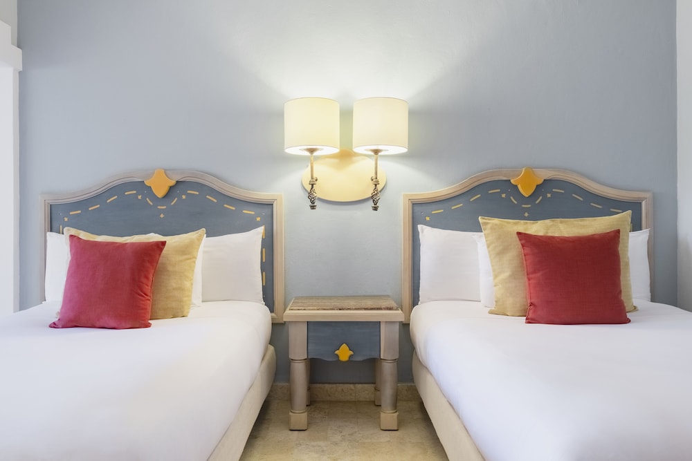 Iberostar Waves Paraíso del Mar - All Inclusive — Hotel rooms in Playa del Carmen, Quintana Roo