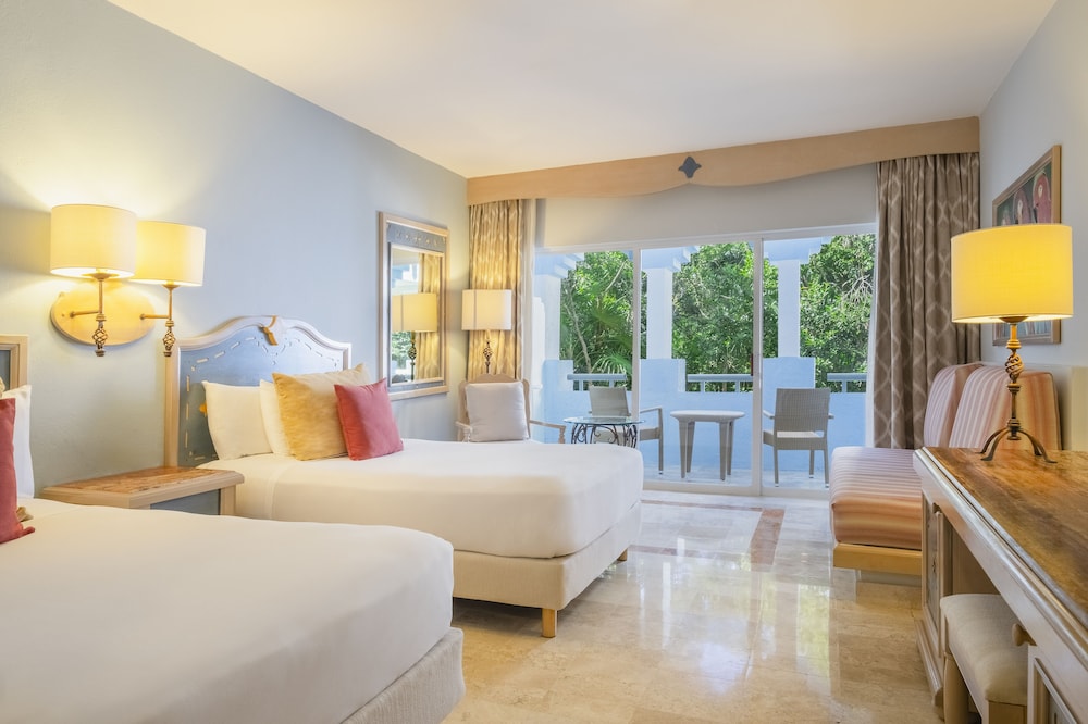 Iberostar Waves Paraíso del Mar - All Inclusive — Hotel rooms in Playa del Carmen, Quintana Roo