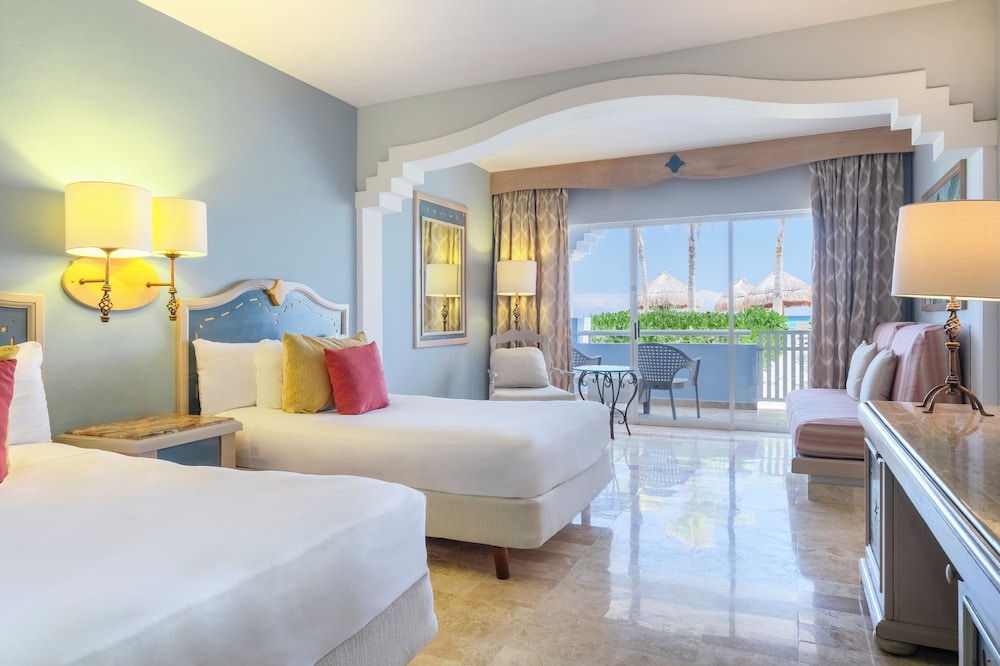 Iberostar Waves Paraíso del Mar - All Inclusive — Hotel rooms in Playa del Carmen, Quintana Roo
