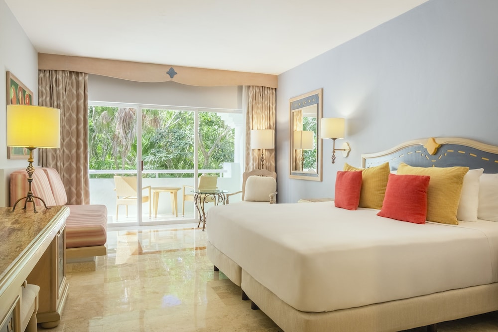 Iberostar Waves Paraíso del Mar - All Inclusive — Hotel rooms in Playa del Carmen, Quintana Roo