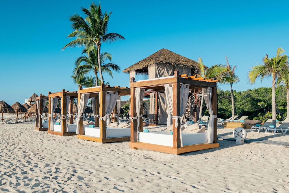 Iberostar Waves Paraíso del Mar - All Inclusive — Beach in Playa del Carmen, Quintana Roo