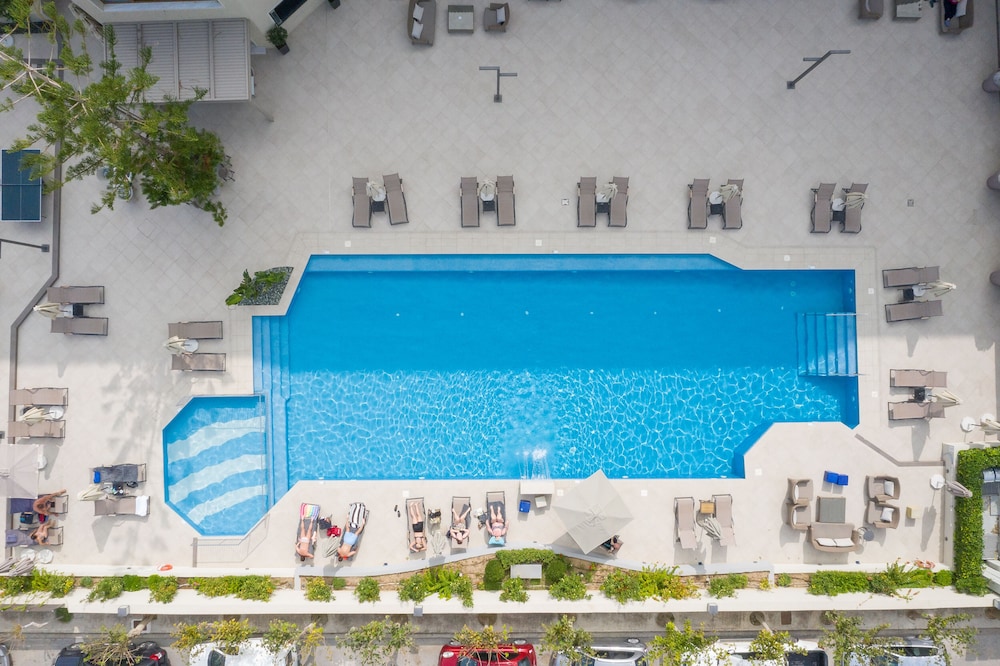 Theartemis Palace — Pool in Rethymnon