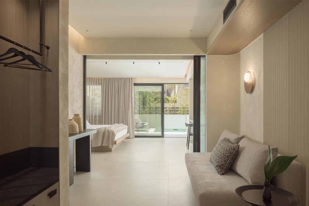 Theartemis Palace — Rooms in Rethymnon