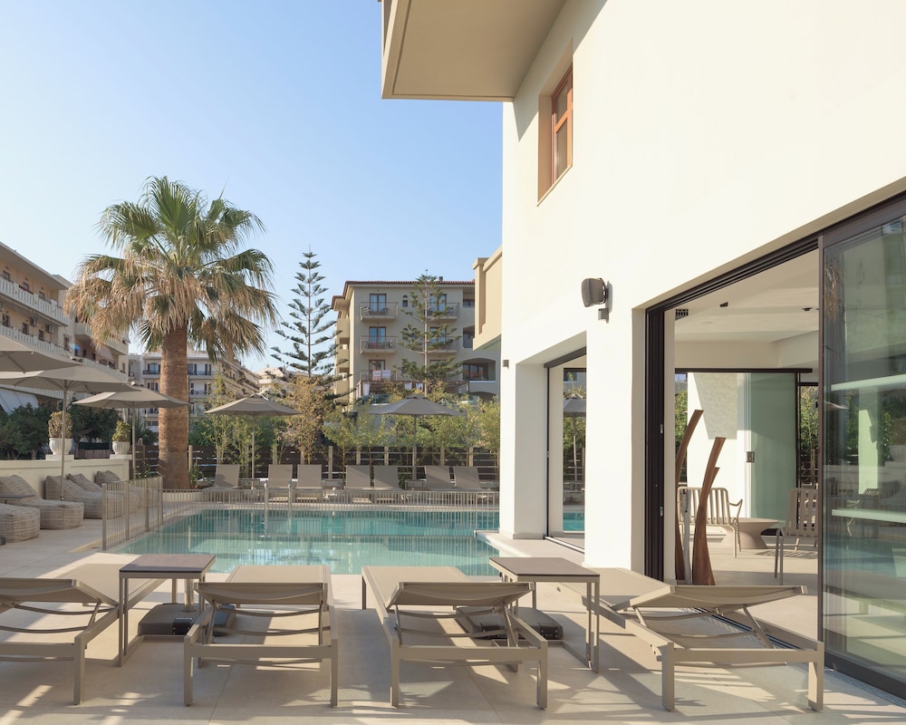 Theartemis Palace — Pool in Rethymnon