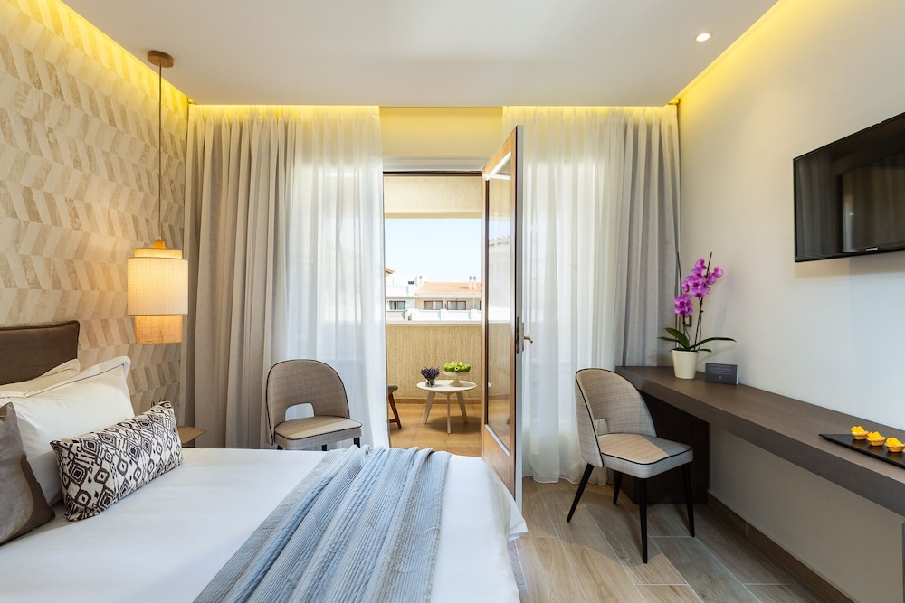 Theartemis Palace — Rooms in Rethymnon