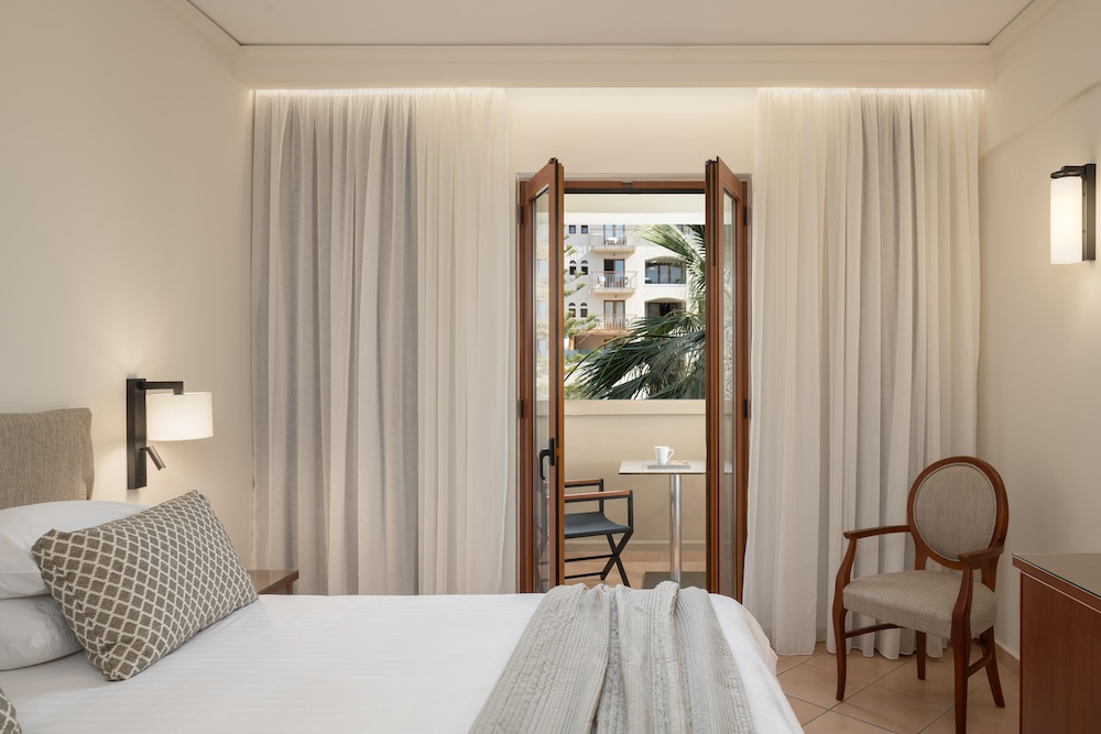 Theartemis Palace — Rooms in Rethymnon