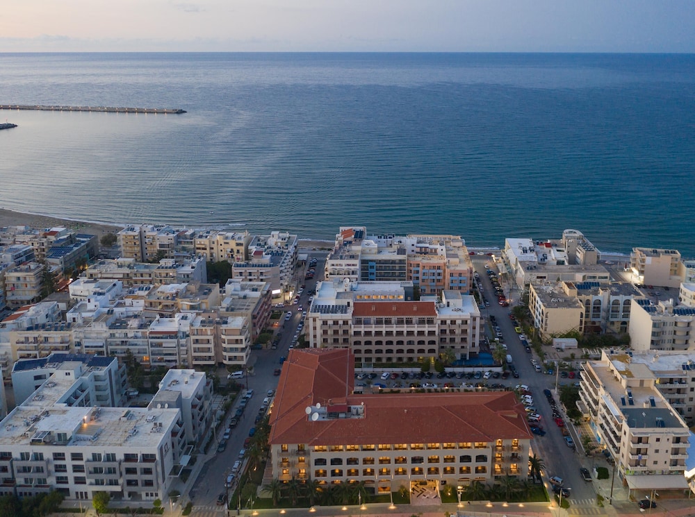 Theartemis Palace — Outdoor in Rethymnon