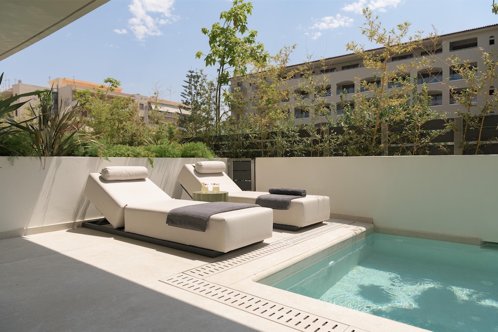 Theartemis Palace — Rooms in Rethymnon