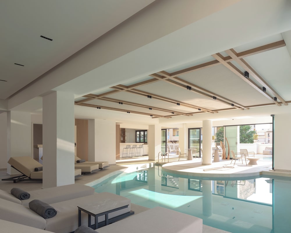 Theartemis Palace — Pool in Rethymnon