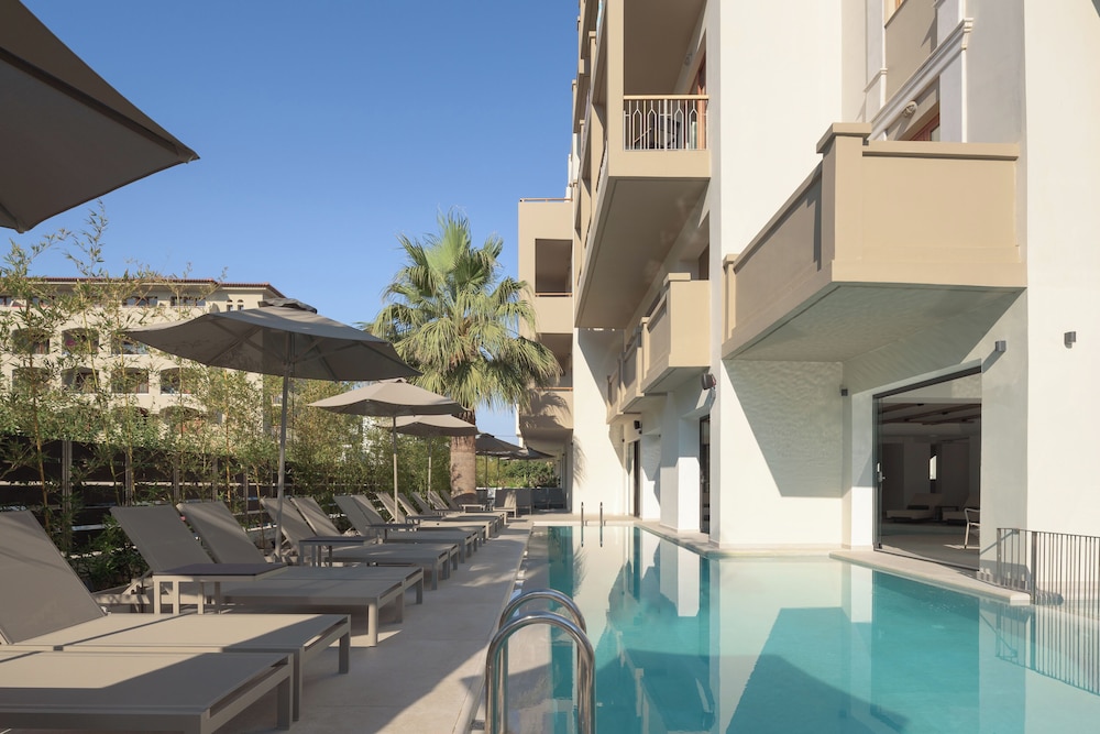 Theartemis Palace — Pool in Rethymnon