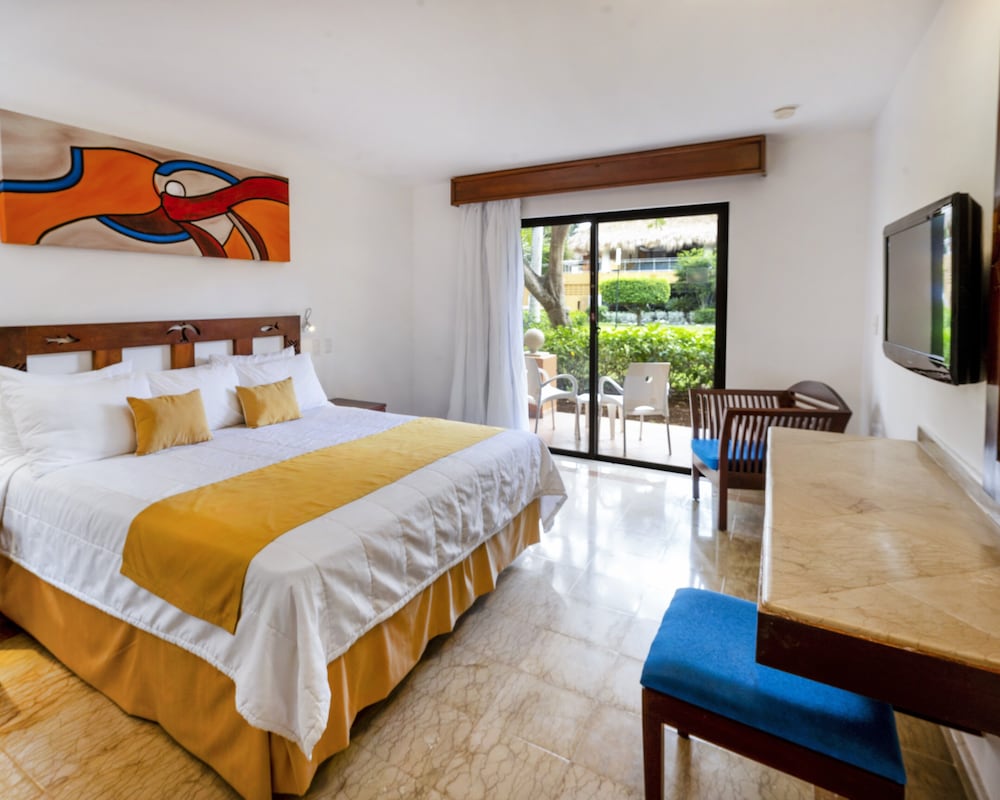 Viva Dominicus Palace by Wyndham, A Trademark Resort — Hotel rooms in Bayahibe, La Altagracia