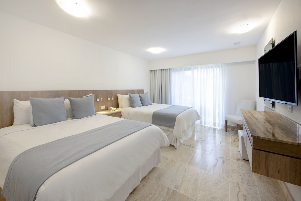 Viva Dominicus Palace by Wyndham, A Trademark Resort — Hotel rooms in Bayahibe, La Altagracia