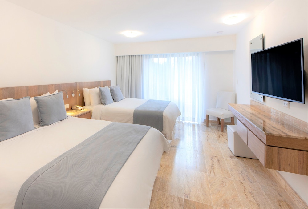 Viva Dominicus Palace by Wyndham, A Trademark Resort — Hotel rooms in Bayahibe, La Altagracia