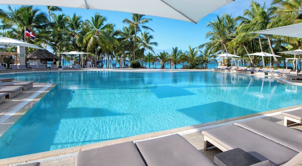 Viva Dominicus Palace by Wyndham, A Trademark Resort — Swimming pool in Bayahibe, La Altagracia