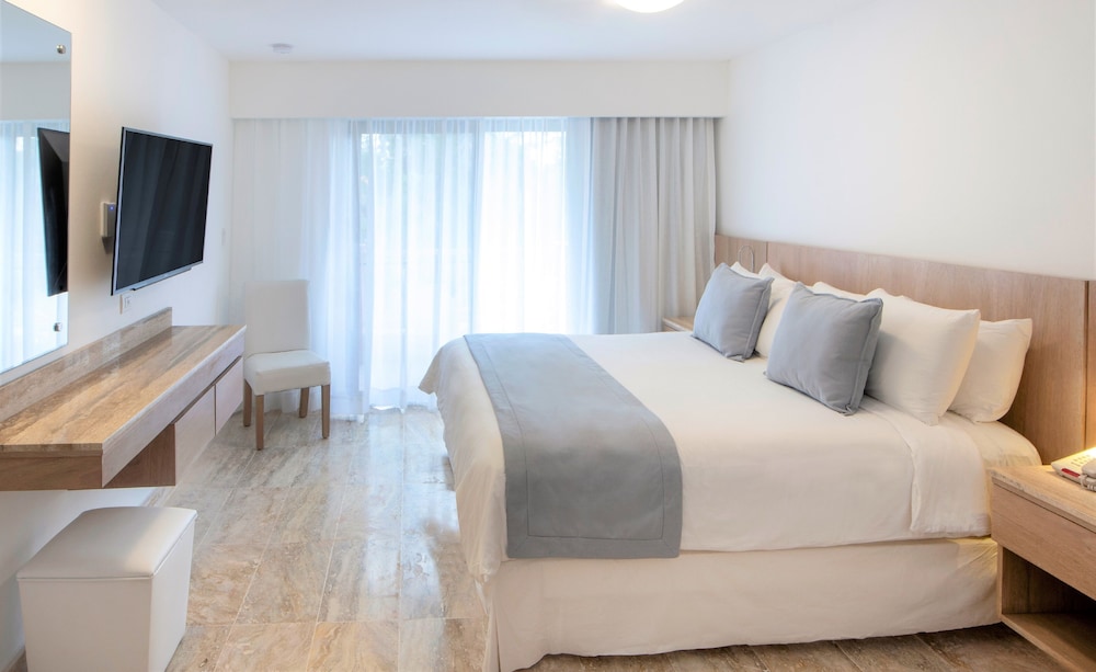 Viva Dominicus Palace by Wyndham, A Trademark Resort — Hotel rooms in Bayahibe, La Altagracia