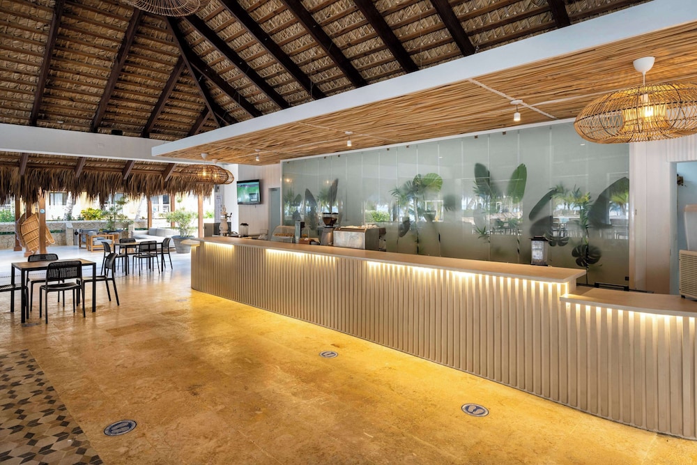 Viva Dominicus Palace by Wyndham, A Trademark Resort — Restaurant & bars in Bayahibe, La Altagracia