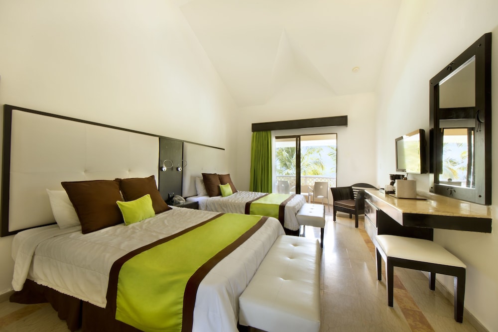 Viva Dominicus Palace by Wyndham, A Trademark Resort — Hotel rooms in Bayahibe, La Altagracia