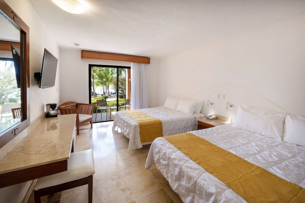 Viva Dominicus Palace by Wyndham, A Trademark Resort — Hotel rooms in Bayahibe, La Altagracia