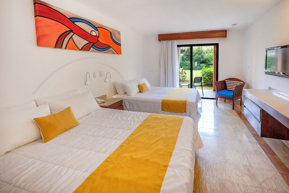 Viva Dominicus Palace by Wyndham, A Trademark Resort — Hotel rooms in Bayahibe, La Altagracia