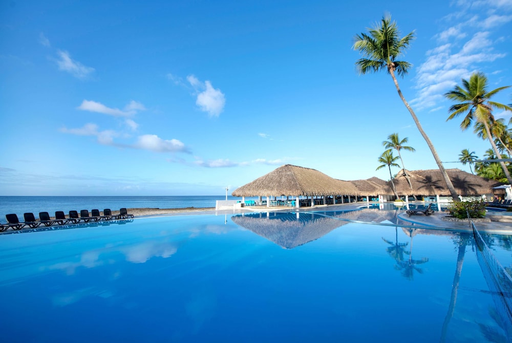 Viva Dominicus Beach by Wyndham, A Trademark All Inclusive — Swimming pool in Bayahibe, La Altagracia