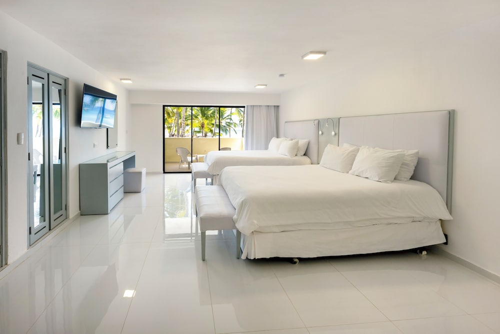 Viva Dominicus Beach by Wyndham, A Trademark All Inclusive — Hotel rooms in Bayahibe, La Altagracia