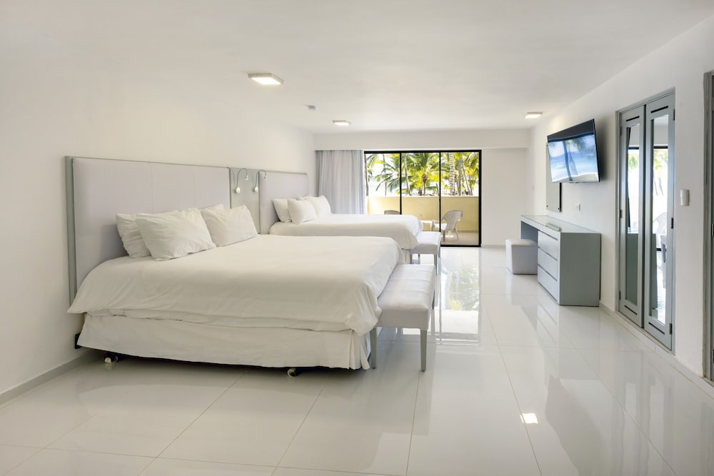 Viva Dominicus Beach by Wyndham, A Trademark All Inclusive — Hotel rooms in Bayahibe, La Altagracia